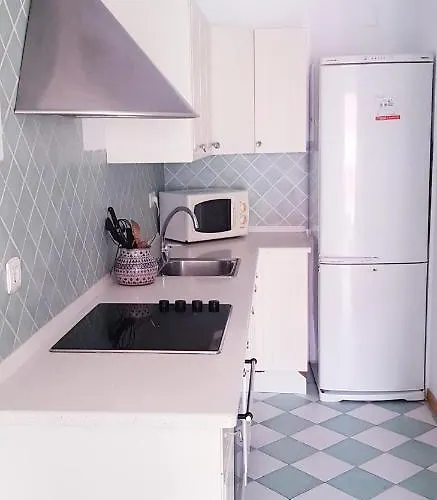 3 Bedrooms Soho Parking Included Апартаменты *